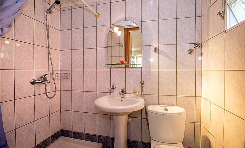 Lampiris Vila Tasos kupatilo